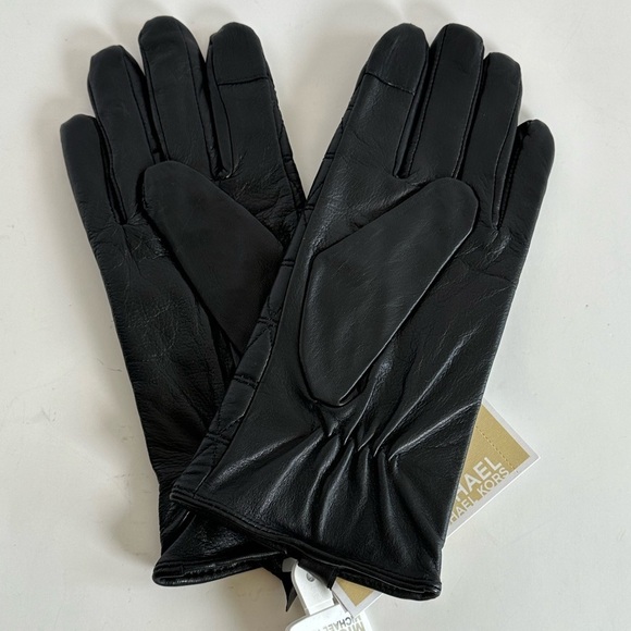 NWT Michael Kors Black Leather Quilted Gloves Sizes Small & Medium available - Picture 3 of 8